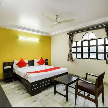 Hotel Asopalav Ambaji エクステリア 写真