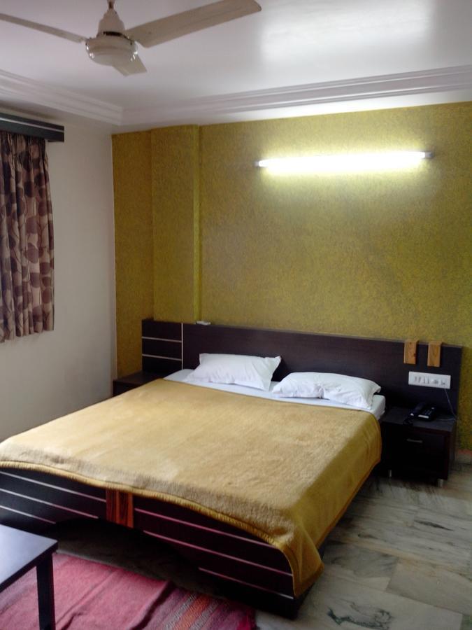 Hotel Asopalav Ambaji エクステリア 写真